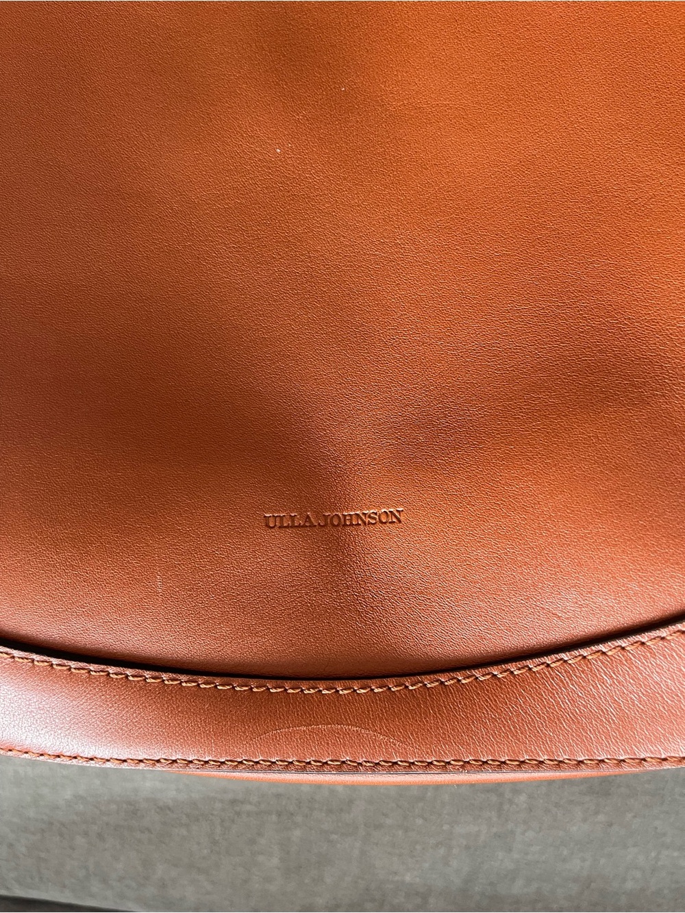 ULLA JOHNSON Albers Leather Tote - Picture 6 of 16